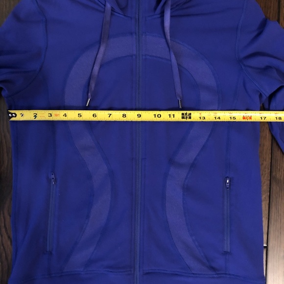 Lululemon hooded zip up - Picture 5 of 6